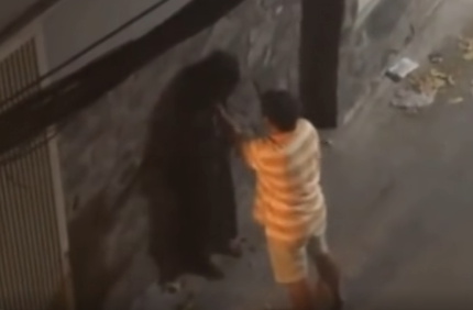 Hem co giang phu nhuan tphcm nguoi dan ong co hanh vi xam hai 1 nguoi phu nu tam li khong on dinh